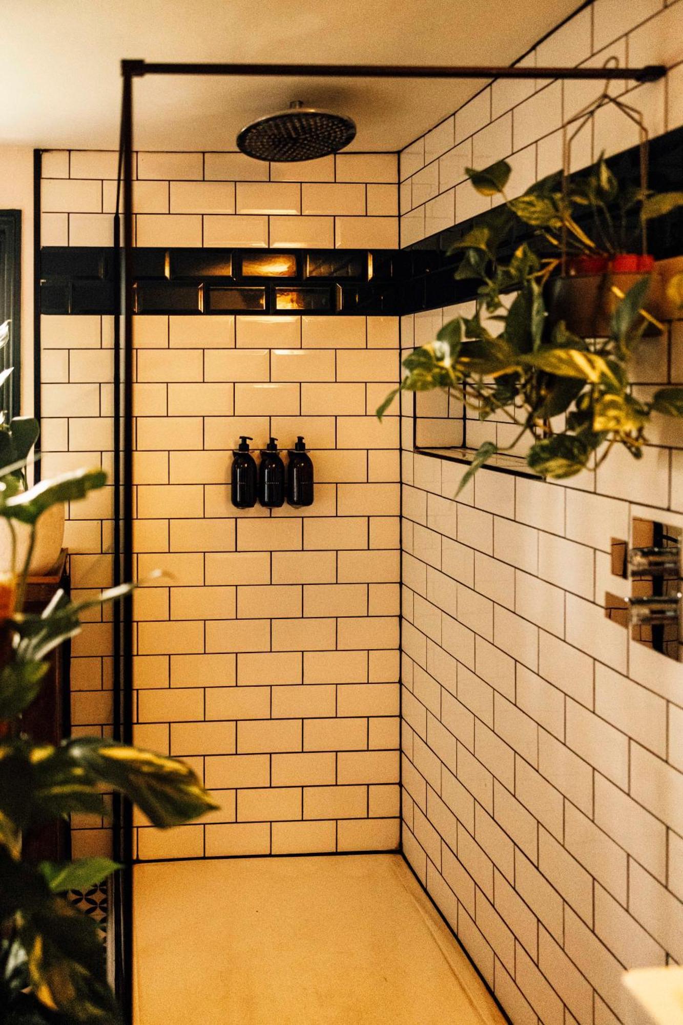 The George & Heart House 호텔 마게이트 외부 사진